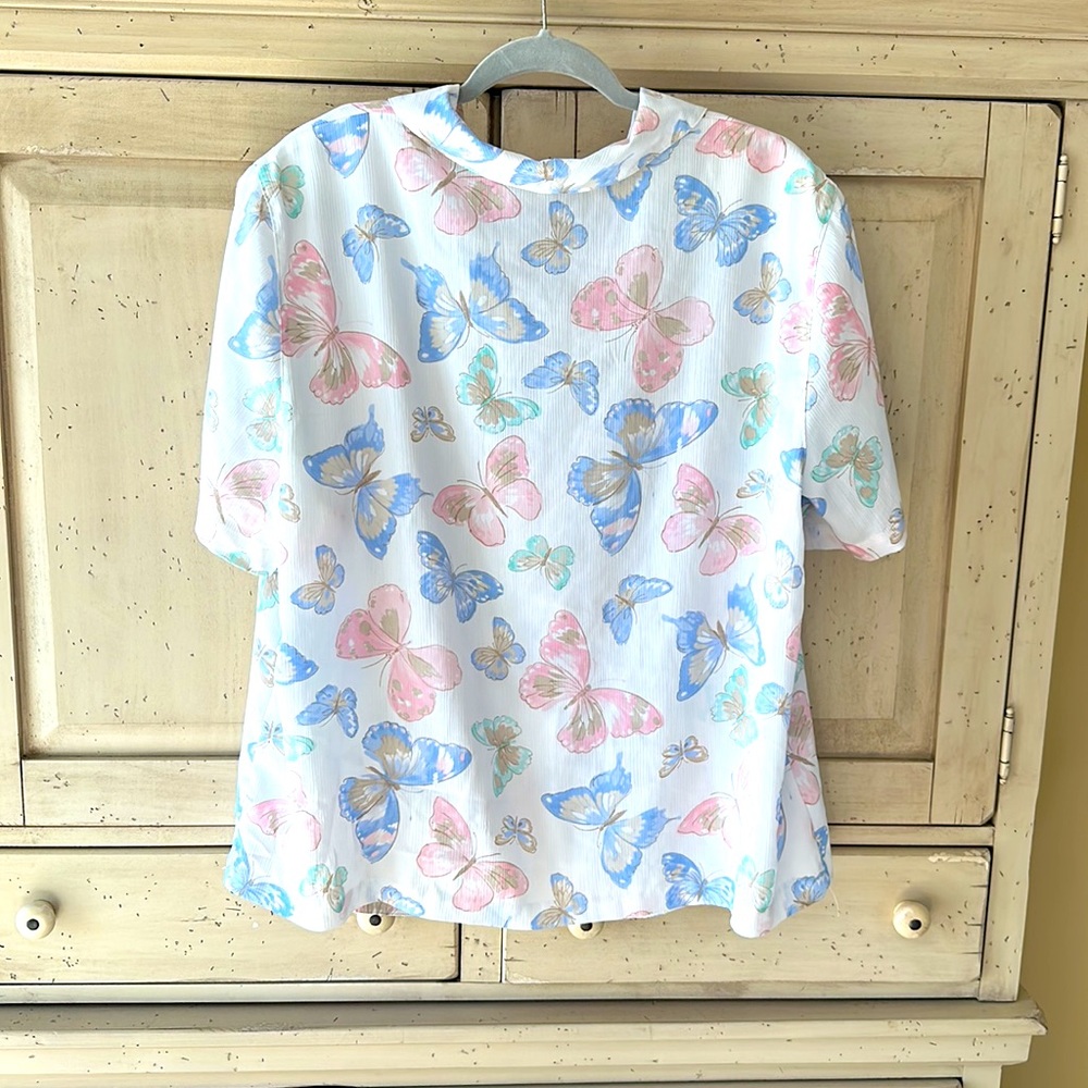 🦋PRETTY PASTEL BUTTERFLY ALFRED DUNNER SIZE 20W DESIGN WITH WHITE BACK GROUND - Picture 6 of 8